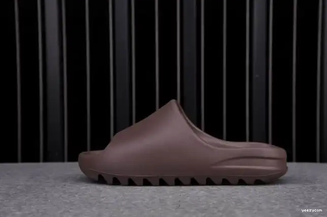 Adidas Soot G55495 Yeezy Slide 0524